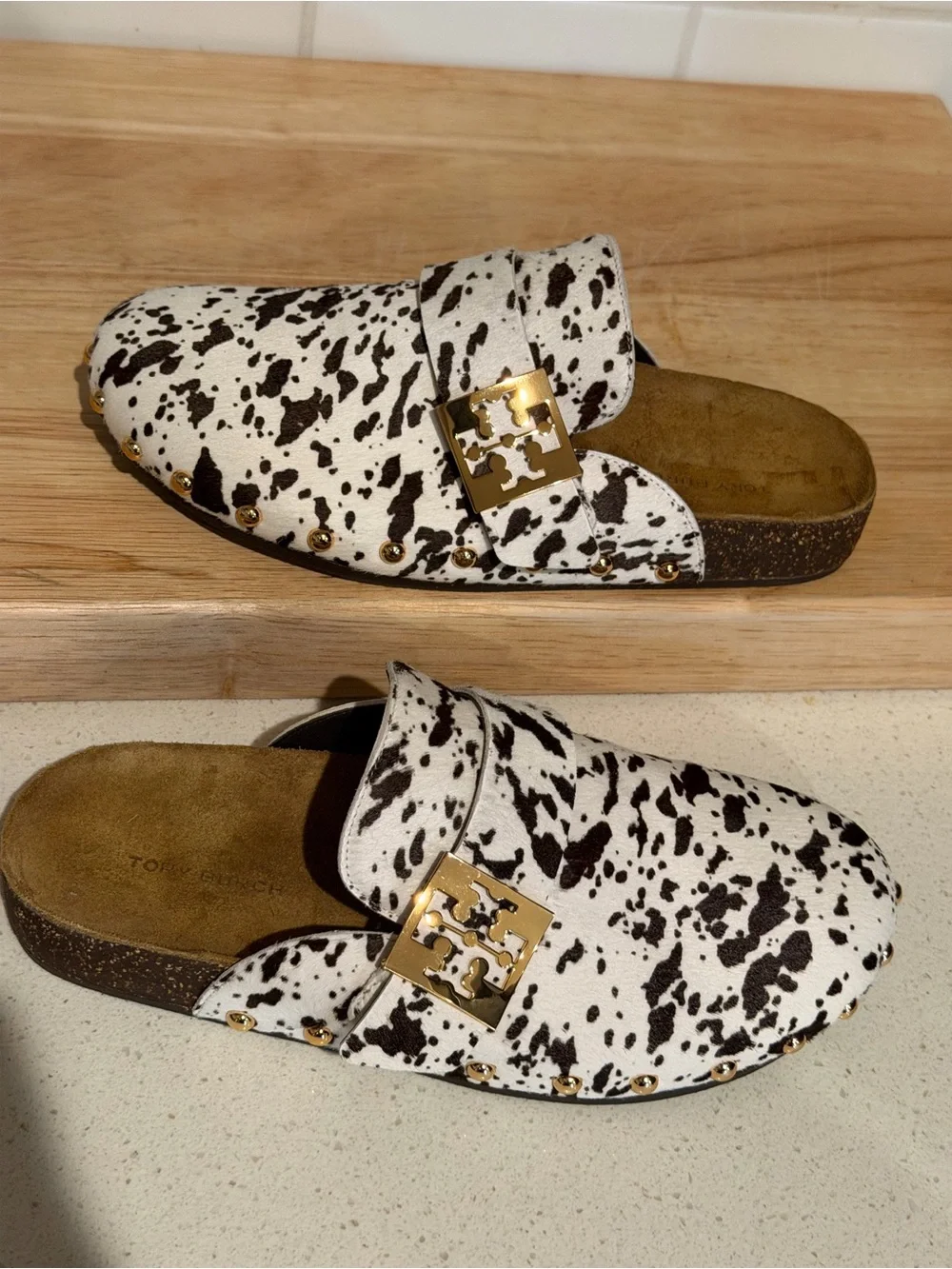 Tory Burch Womens Mellow Stud Ivory Animal Print Calf Hair Mules - Picture 9 of 11